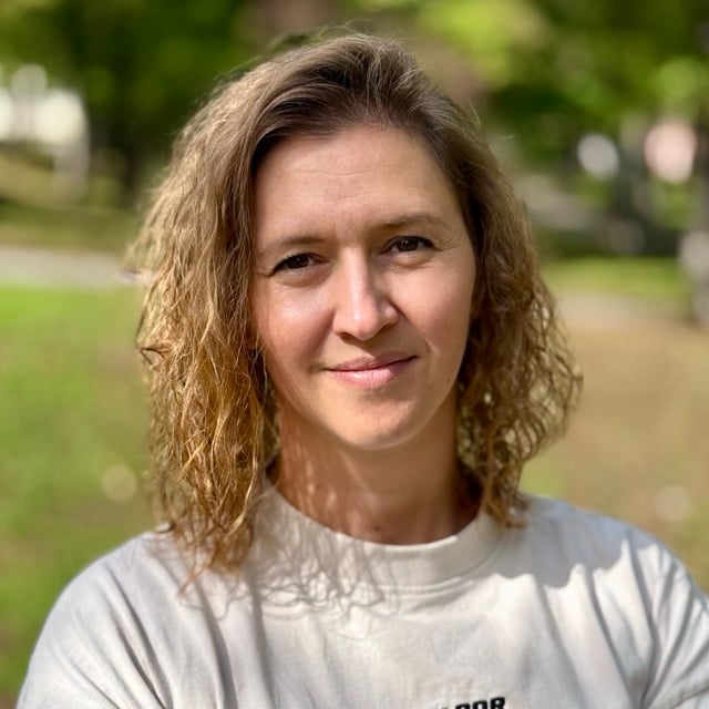 Porträt von Stefanie Klaue, Mitgründerin von CheckerHero